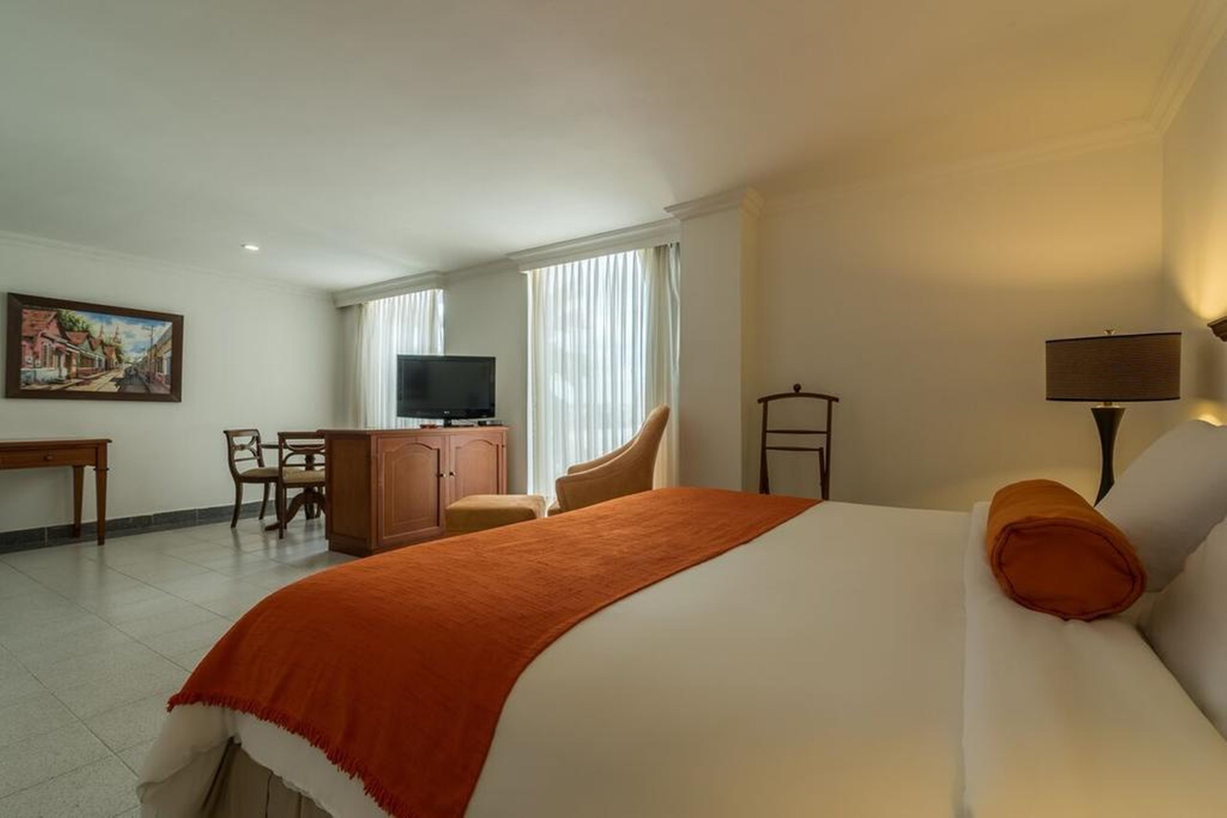 Hotel Faranda Express Puerta Del Sol Barranquilla, A Member Of Radisson Individuals Баранкила Екстериор снимка