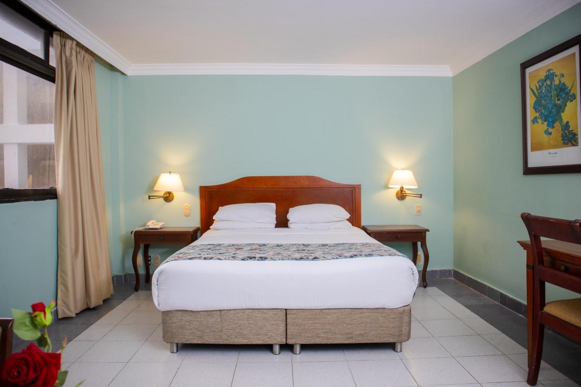 Hotel Faranda Express Puerta Del Sol Barranquilla, A Member Of Radisson Individuals Баранкила Екстериор снимка