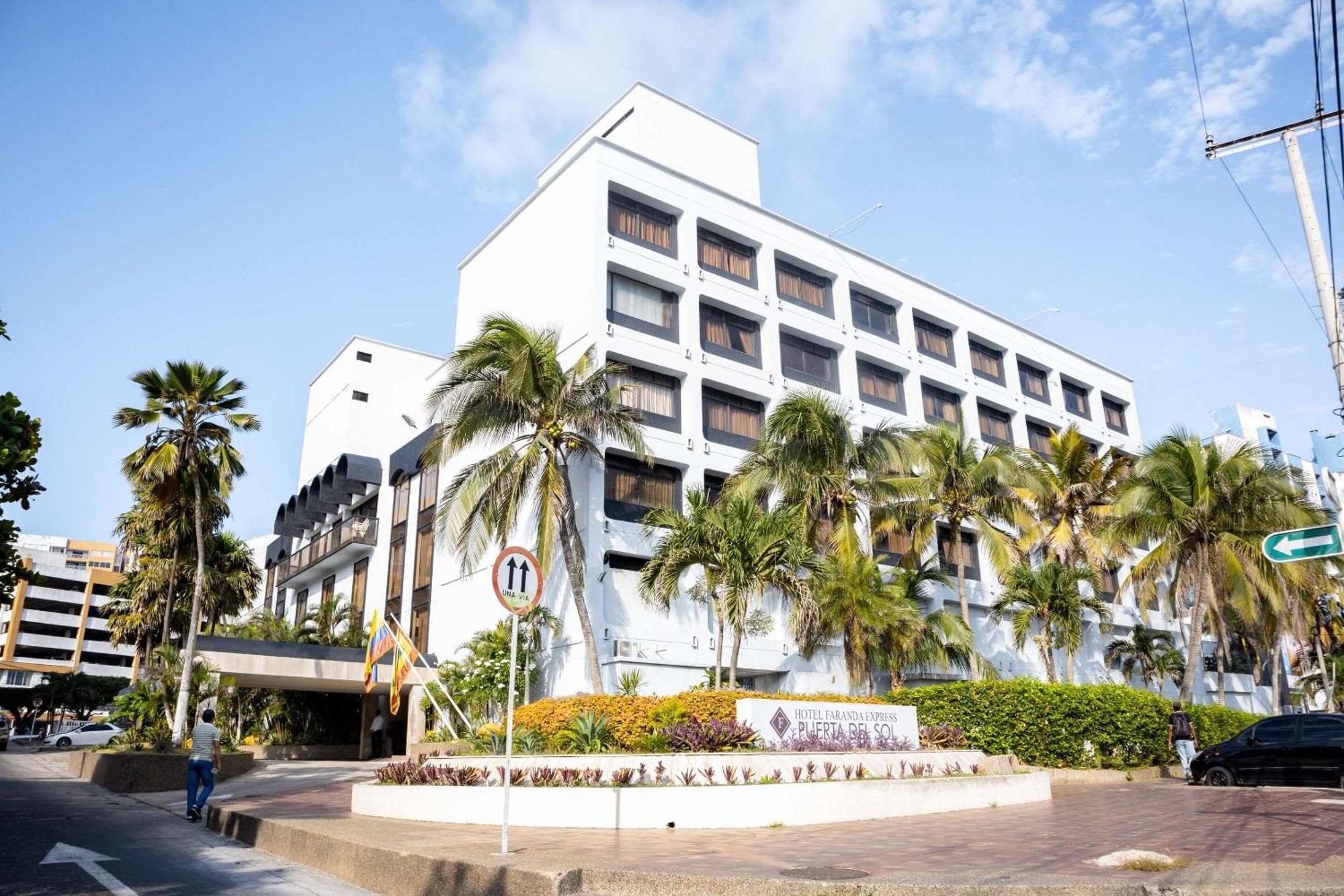 Hotel Faranda Express Puerta Del Sol Barranquilla, A Member Of Radisson Individuals Баранкила Екстериор снимка